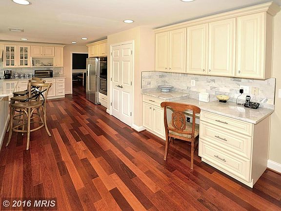 5th image of 701 Kentland Dr