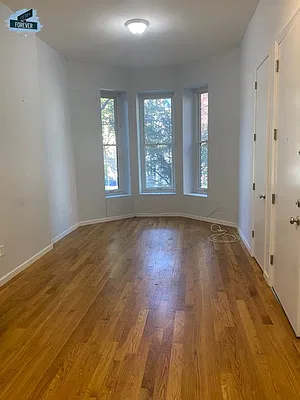 Rented by Fifth & Forever LLC | media 69