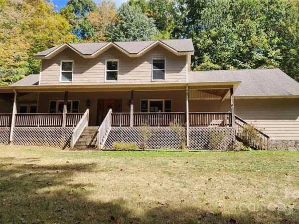 230 Sgt Pardue Cir, Zionville, NC 28698