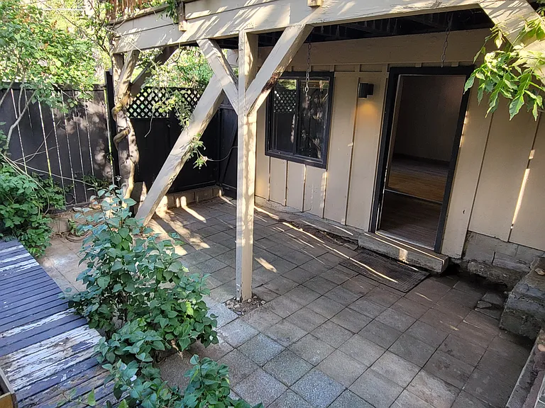 22970 Redwood Way — Photo 21