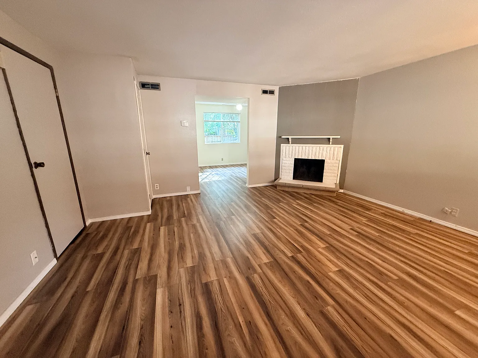 270 146th Place NE — Photo 3