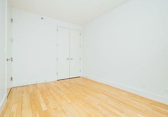 3rd image of 114 Troutman St #3H