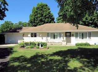 N10163 County Road V, Mayville, WI 53050