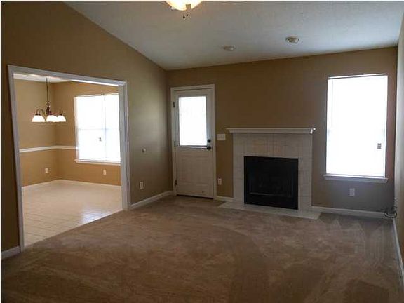 3rd image of 361 Sage Brush Ln