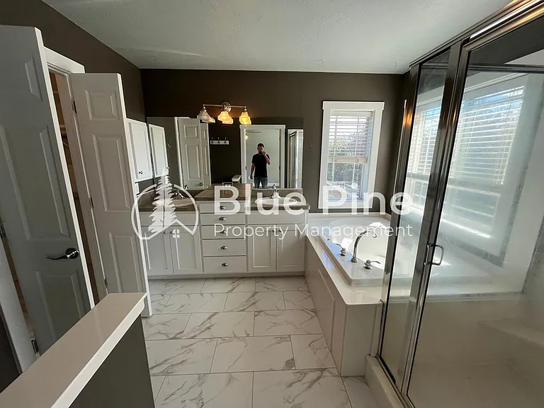 157 Leesburg Ln — Photo 17