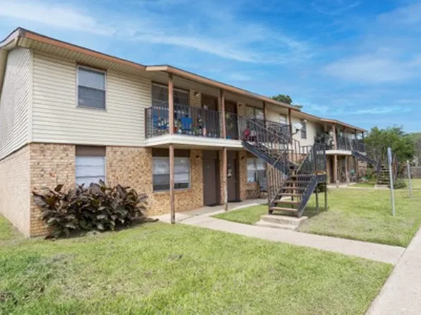 Willis Rental, 205 E Watson St #D4f57fa27, Willis, TX 77378