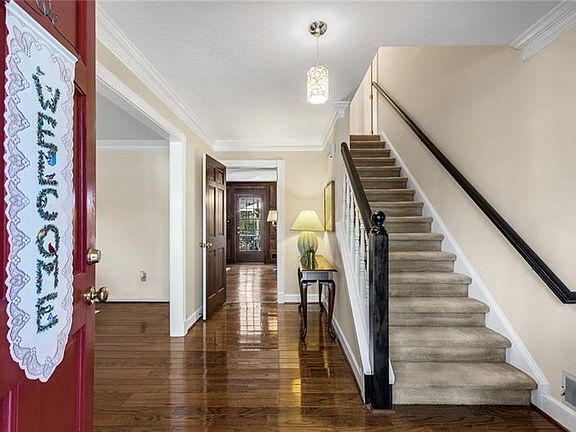 4th image of 1661 Shamrock Trl NE