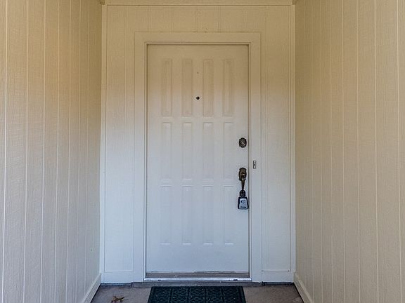 4th image of 5128 Ledgestone Dr