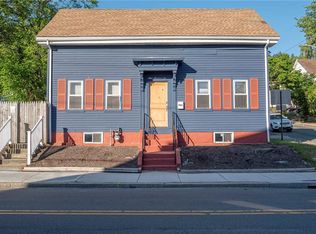 902 Douglas Ave, Providence, RI 02908
