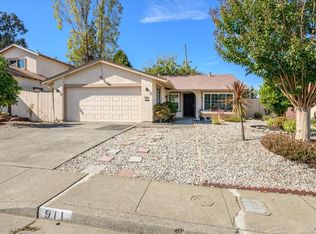 911 Falcon Dr, Vallejo, CA 94589