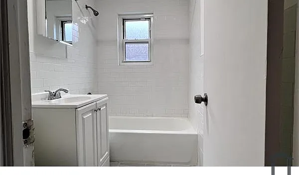 2033 Strang Ave #2 — Photo 24
