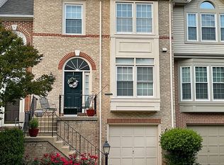 12006 Lisa Marie Ct, Fairfax, VA 22033
