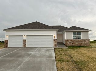 2065 S Faith Ct, Bolivar, MO 65613