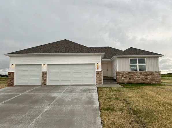 2065 S Faith Court, Bolivar, MO 65613