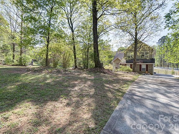 5th image of 115 Park Vista Dr