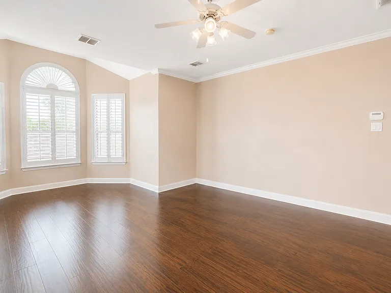 4453 Red Barn Dr — Photo 18