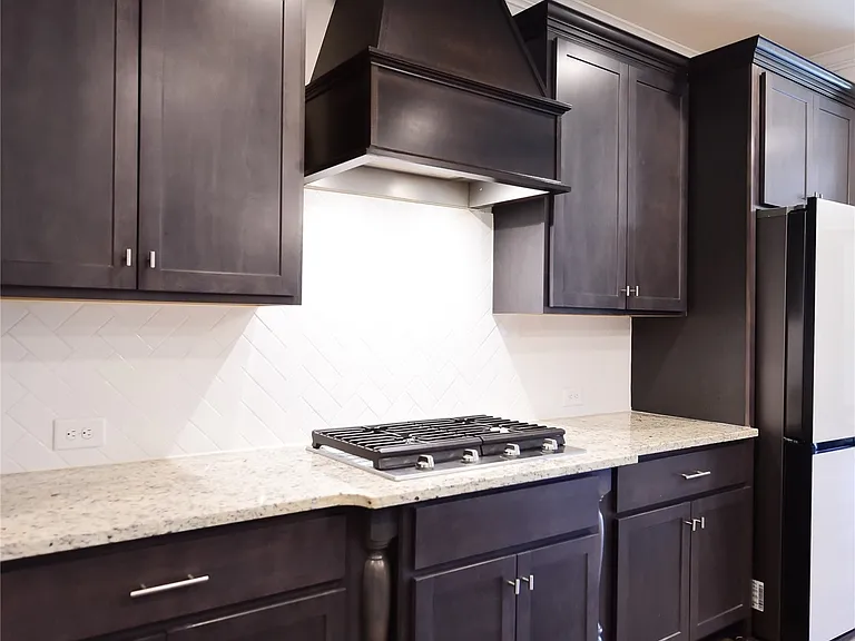 1270 Charleston Dr — Photo 13