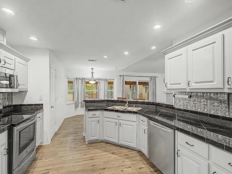 2008 Southwind Cir — Photo 37