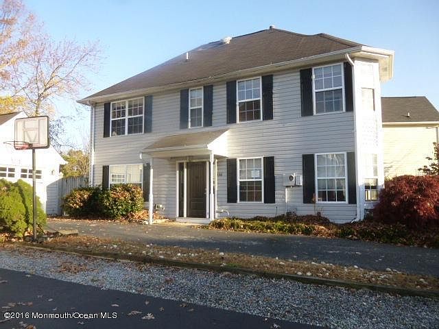 1st image of 130 Hamlet Ct