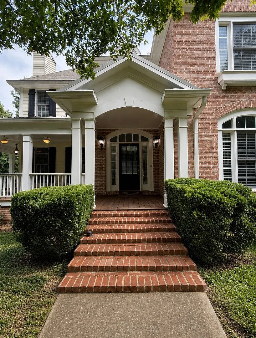 6 Bedroom 5.1 Home in Chattahoochee River Club — Photo 3