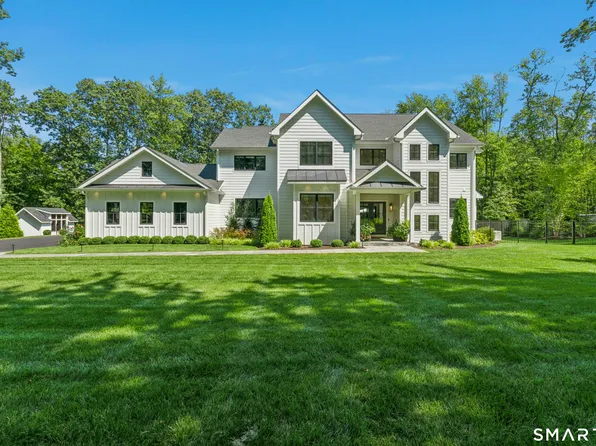 2 Black Pine Ridge, Ridgefield, CT 06877
