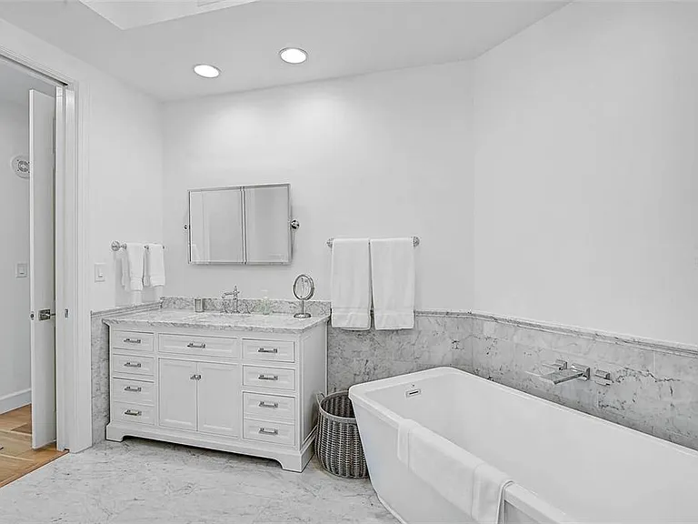 409 N Point Rd #802 — Photo 21