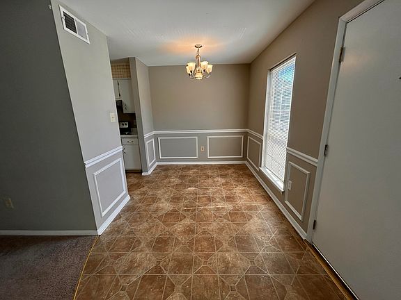 4th image of 900 Mountain Creek Rd APT D59
