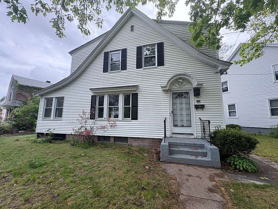 1st image of 150 Crescent St #150