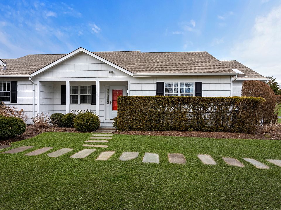 1st image of 140 Saint Andrews Cir