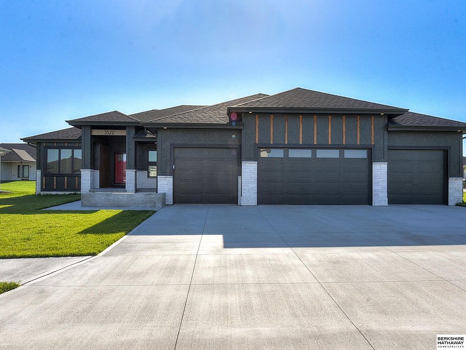 1st image of 5522 N 208th Ave