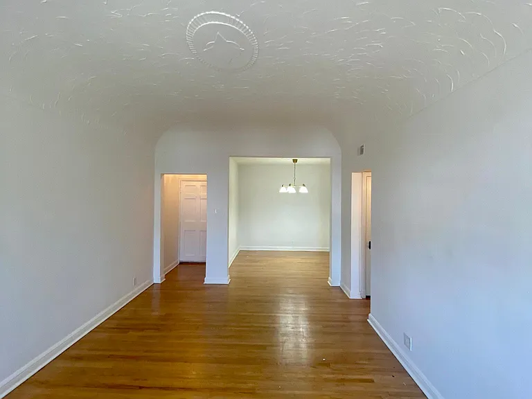 402 S Brentwood Blvd #33 — Photo 2