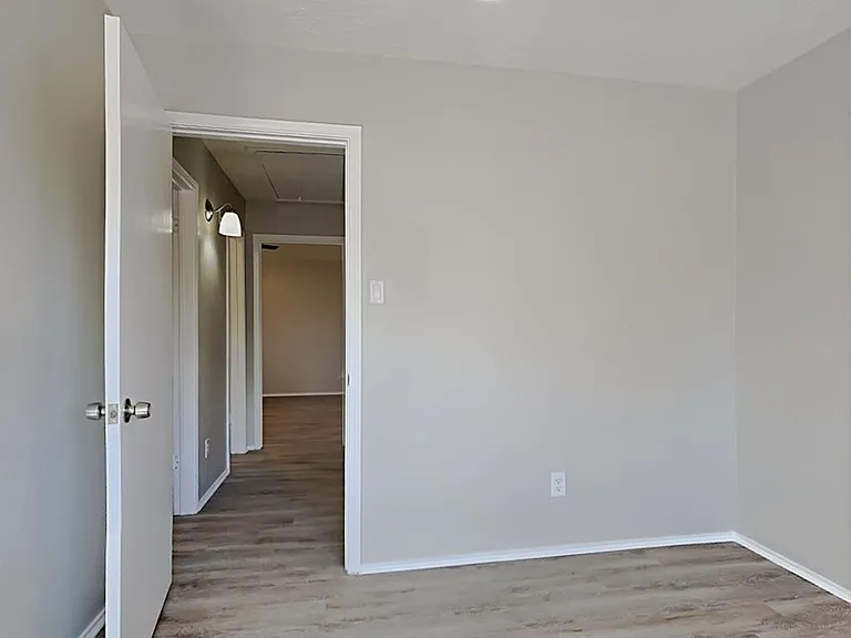 3310 Hampton Dr — Photo 13