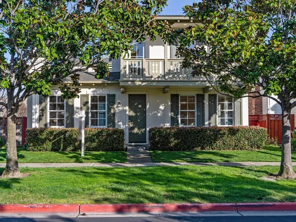 2128 Coral Sea St, Alameda, CA 94501