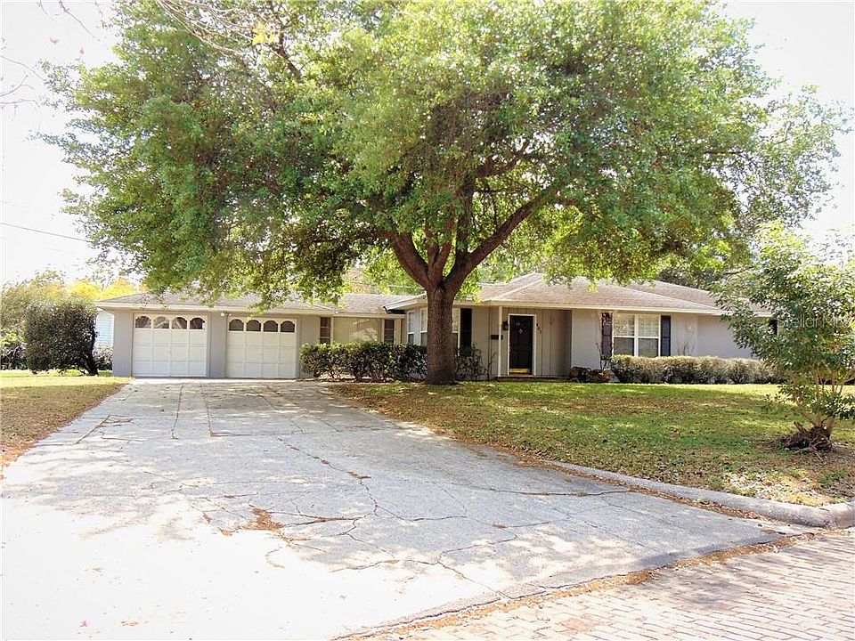 1st image of 403 Easton Dr