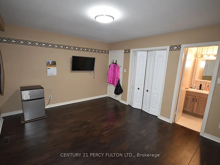 78 Senator Reesors Dr — Photo 4