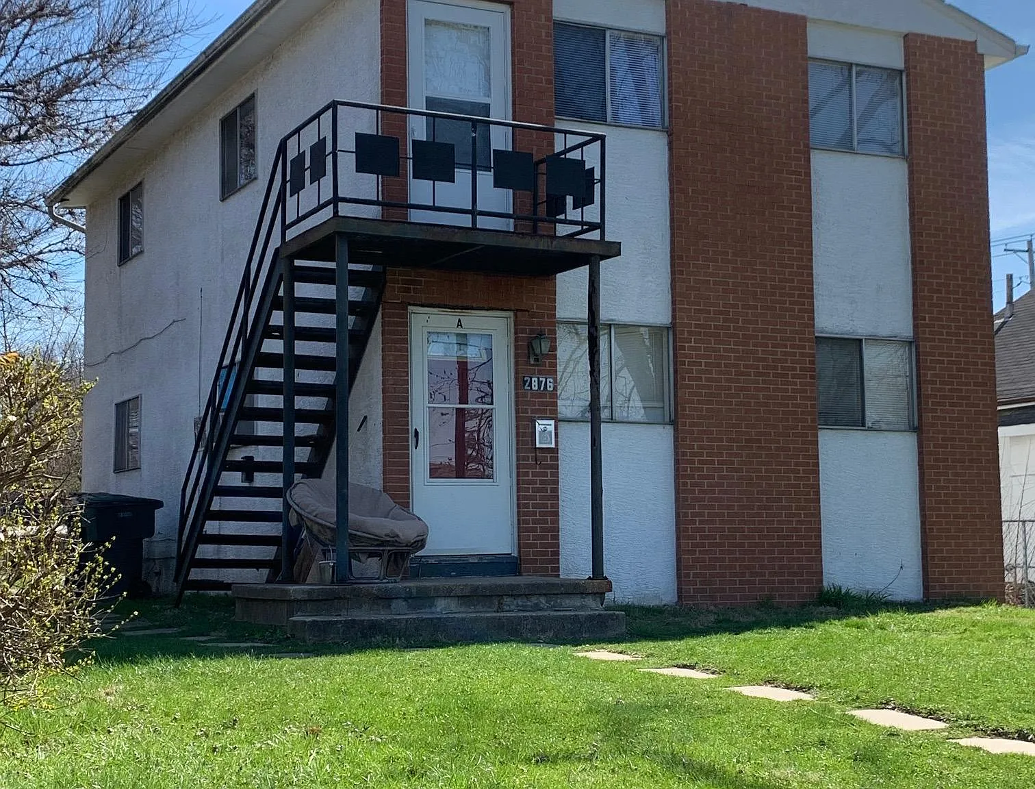 2 bed, 792 sqft, $895 — Photo 1