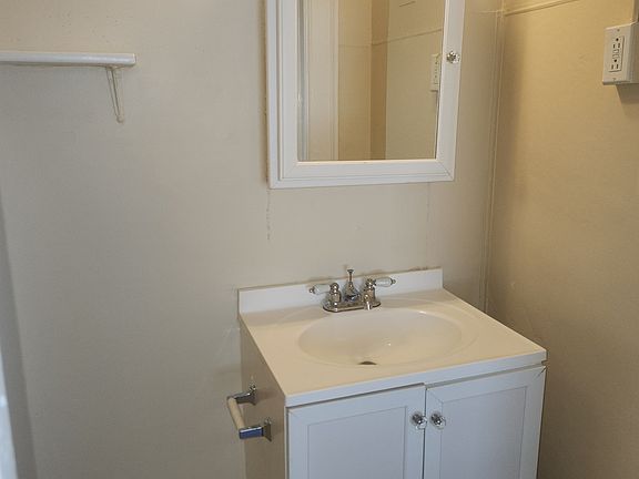 4th image of 1248 Logan Ave NW #8