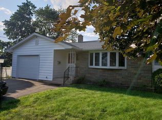 8 Bennett St, Chicopee, MA 01013