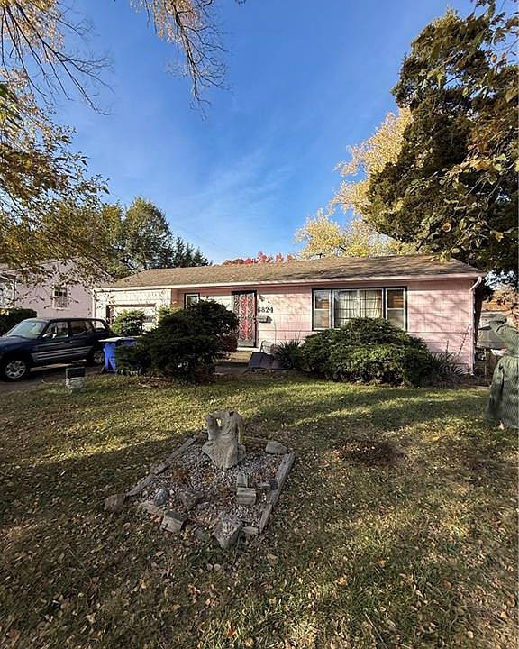 1st image of 6824 W 77th St