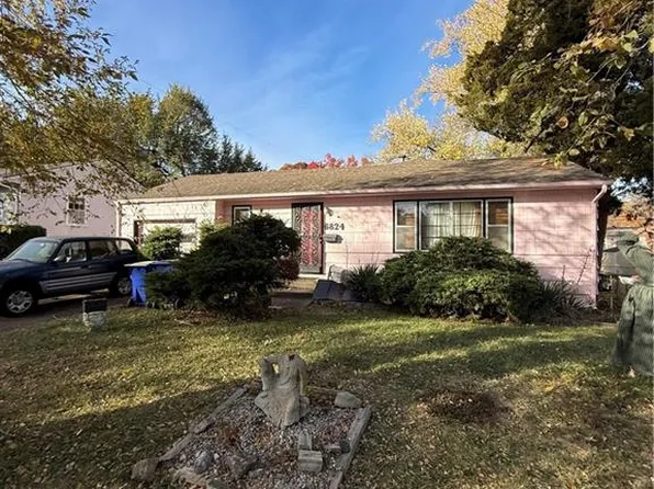 6824 W 77th St, Overland Park, KS 66204