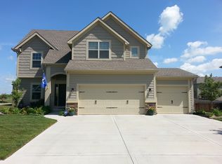 501 SW Webster Dr, Blue Springs, MO 64014