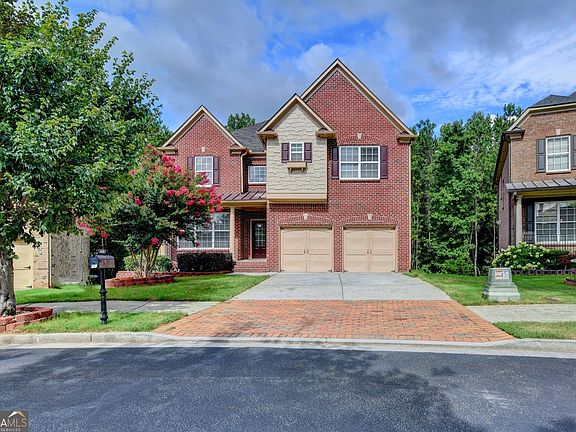 2nd image of 2511 Royston Dr