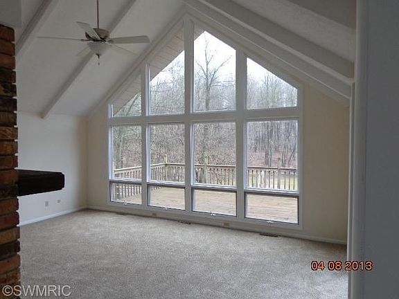 4th image of 22642 Collier Ave