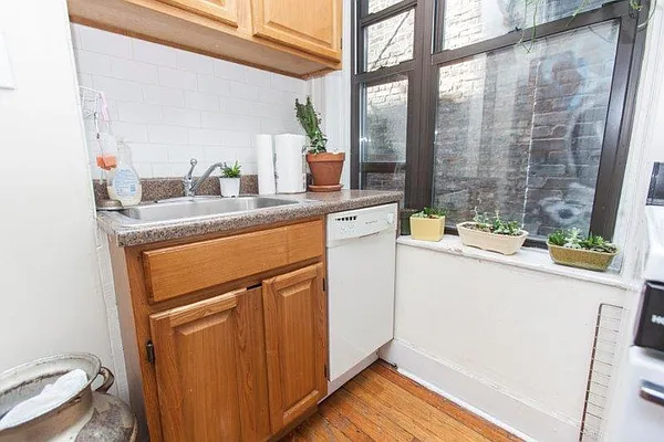 Rented by Nooklyn NYC LLC | media 60