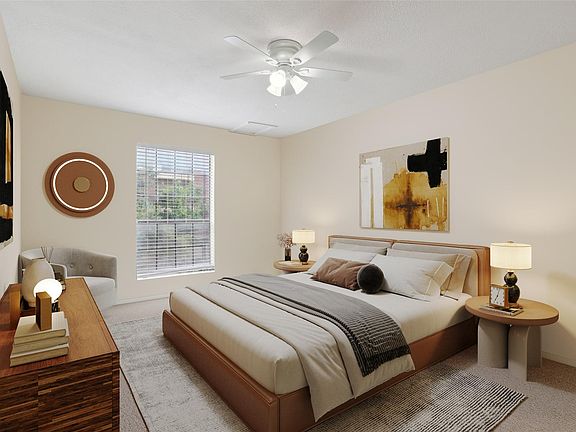 4th image of 2401 Leon St APT 210