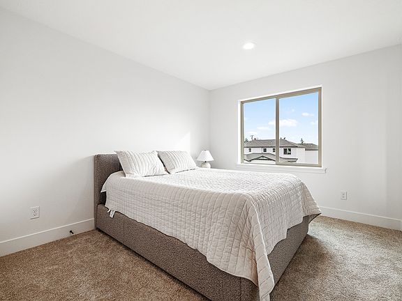 3rd image of 1030 S Underwood Pl Unit 110