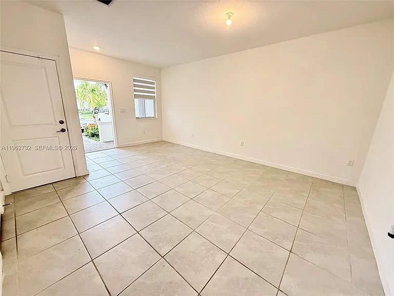 12612 NW 23rd Pl #12612 — Photo 3