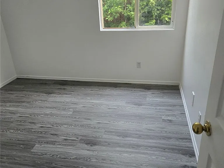 421 Steiner Dr — Photo 17