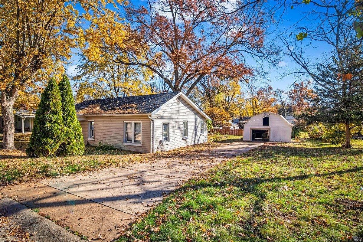 3706 High Dr, Saint Ann, MO 63074 MLS 23068210 Zillow