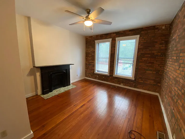 Hunter Ave 884-886 NCR — Photo 7